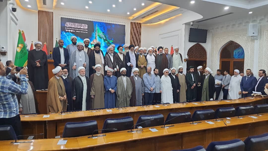 آیین اختتامیه نخستین همایش بینالمللی مهدویت در کاظمین برگزار شد