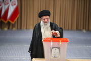 Leader casts vote in Iran presidential run-off