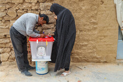 صندوق سیار در روستاهای عبدالله و کُردآباد شهرستان تفت-یزد