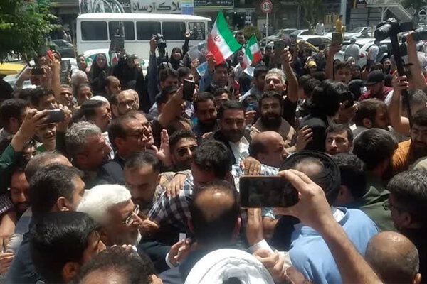 Cumhurbaşkanı adayı Celili seçim şubesine geldi Cumhurbaşkanı adayı Celili seçim şubesine geldi
