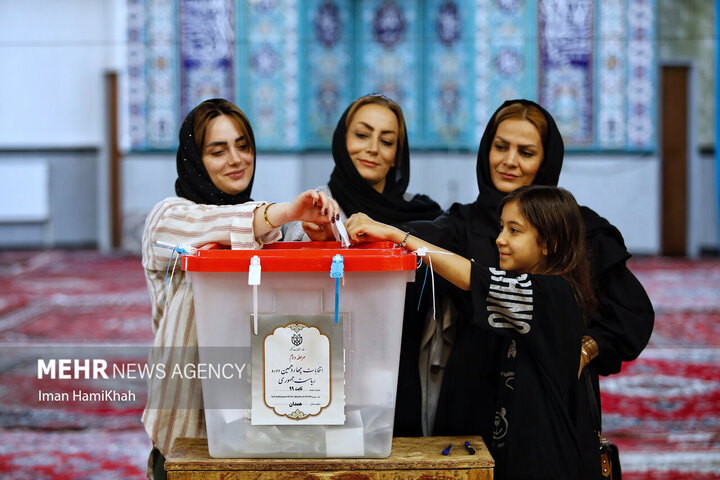 انتخابات مرحله دوم چهاردهمین دوره ریاست جمهوری در استانها انتخابات مرحله دوم چهاردهمین دوره ریاست جمهوری در استانها