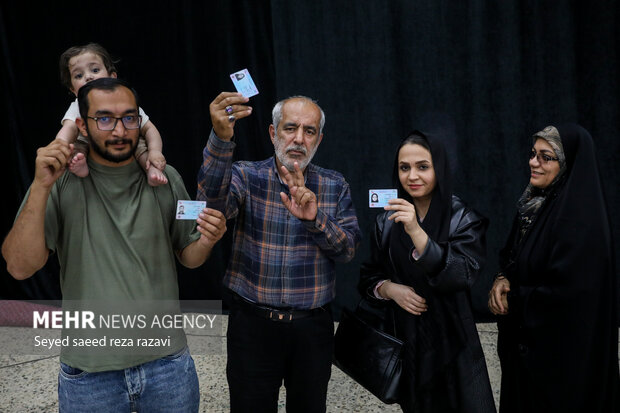 انتخابات مرحله دوم چهاردهمین دوره ریاست جمهوری در مسجد صادقیه 3