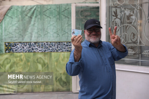 انتخابات مرحله دوم چهاردهمین دوره ریاست جمهوری در مسجد صادقیه 19