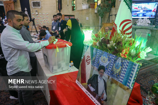 انتخابات مرحله دوم چهاردهمین دوره ریاست جمهوری در مسجد ابوذر