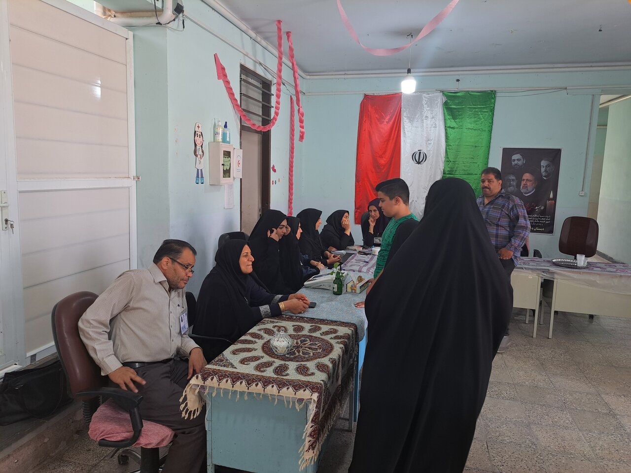 حماسه حضور مردم اردستان در دور دوم انتخابات ریاست جمهوری