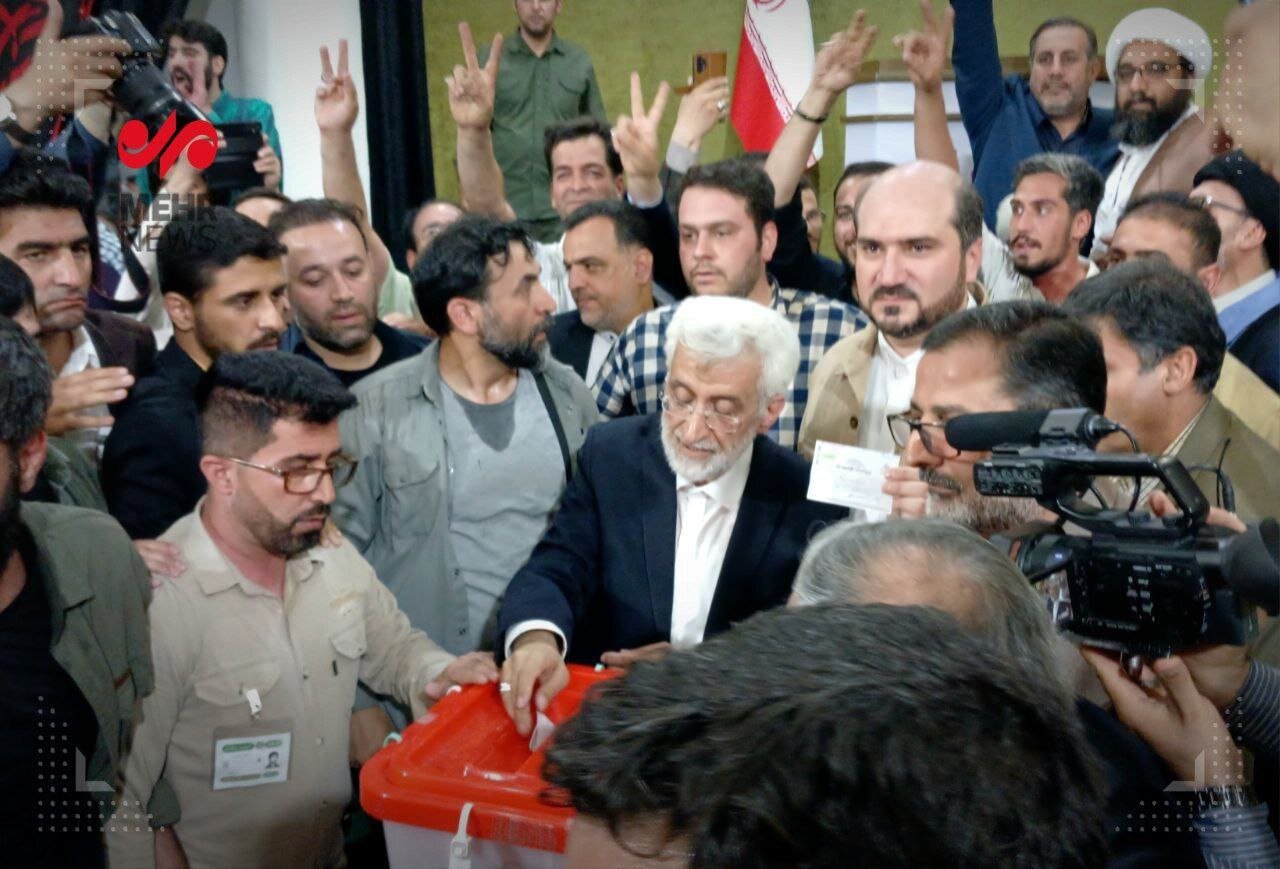 Iranians head to polls in 2nd round of presidential election
