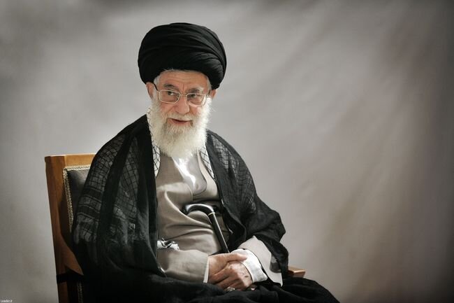 تبریک رهبر انقلاب / رفتارهای رقابتی به هنجارهای رفاقتی تبدیل شود