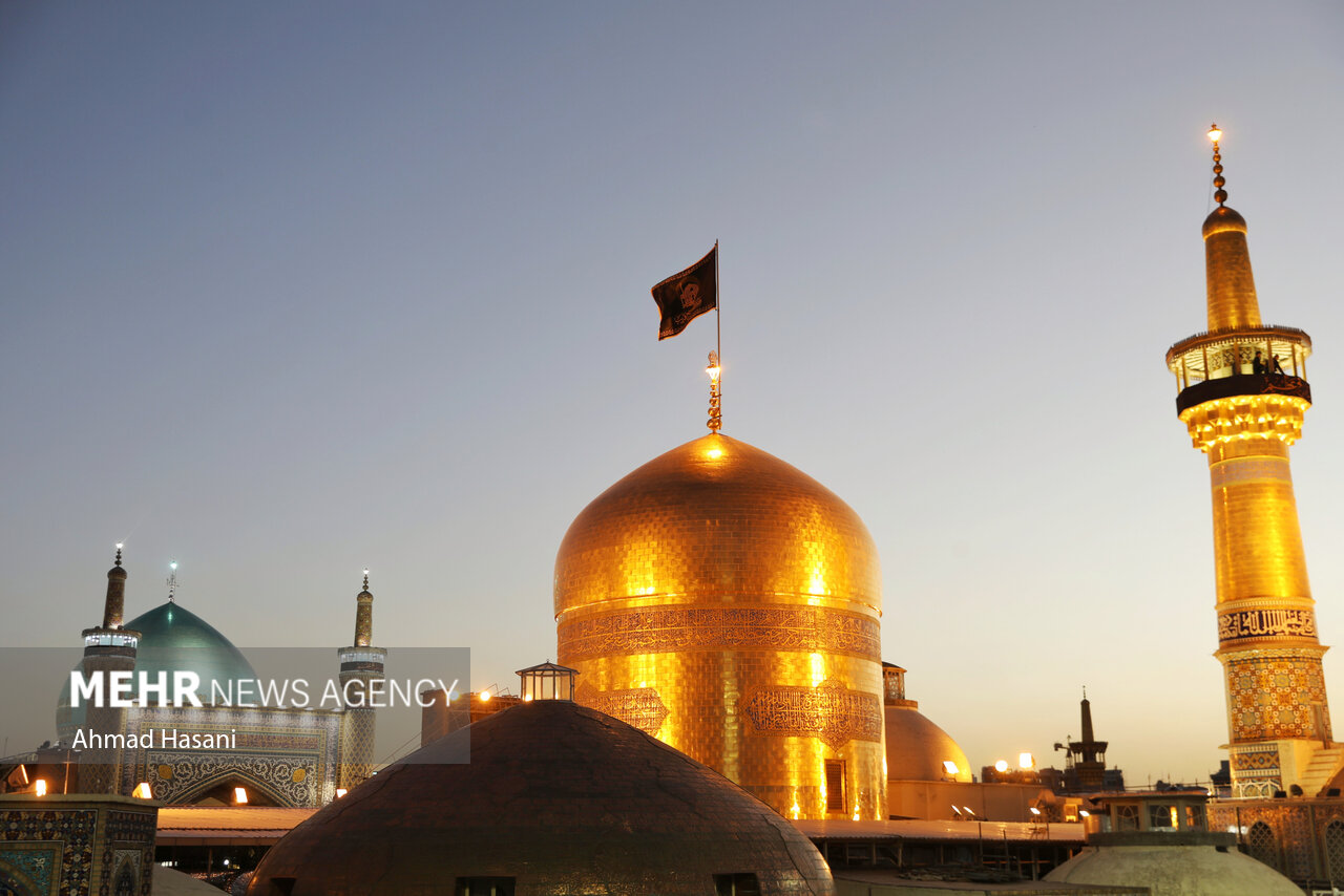 Mourning flag hoisted on Imam Reza shrine dome