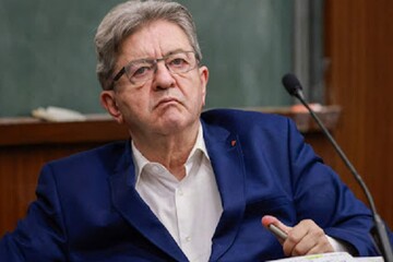 French leftist figurehead Melenchon says PM should resign