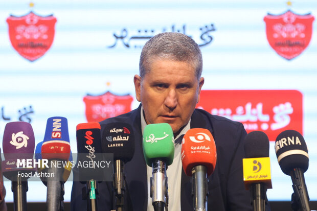 نشست خبری سرمربی جدید تیم فوتبال پرسپولیس