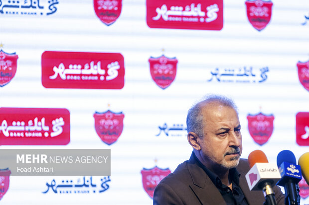 کاری از دست استقلال و پرسپولیس برنمی آید / فقط قیمت‌ها رشد کرده است