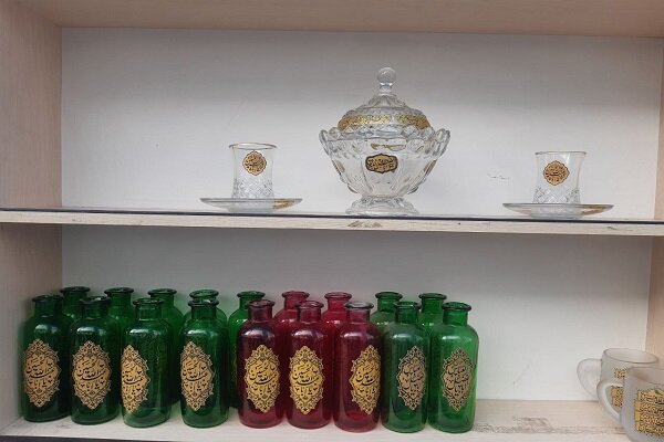 بیست و دومین نمایشگاه محرمی عطر سیب در یک نگاه 6