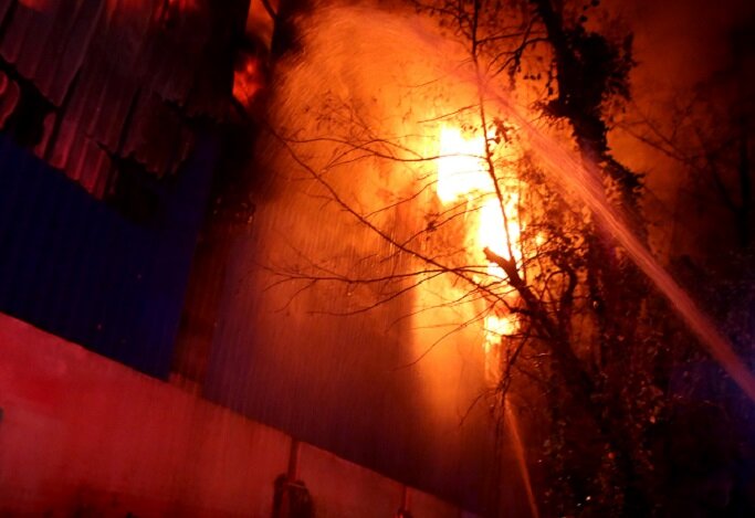 آتش سوزی آسایشگاه سالمندان ۱۰ کشته برجای گذاشت