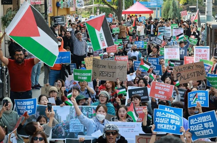 تظاهرات مردم کره جنوبی در حمایت از غزه