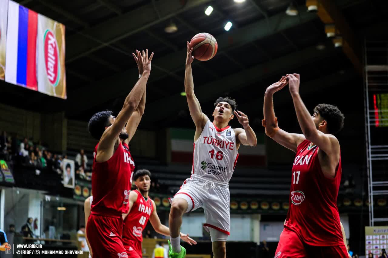 Iran U18 basketball fall to Turkey at 2024 Kalleh Cup