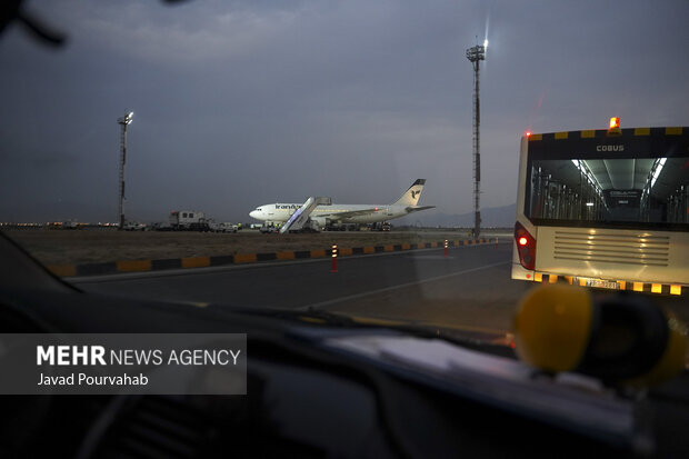 بازگشت اولین گروه پروازی زائران حج تمتع ۱۴۰۳