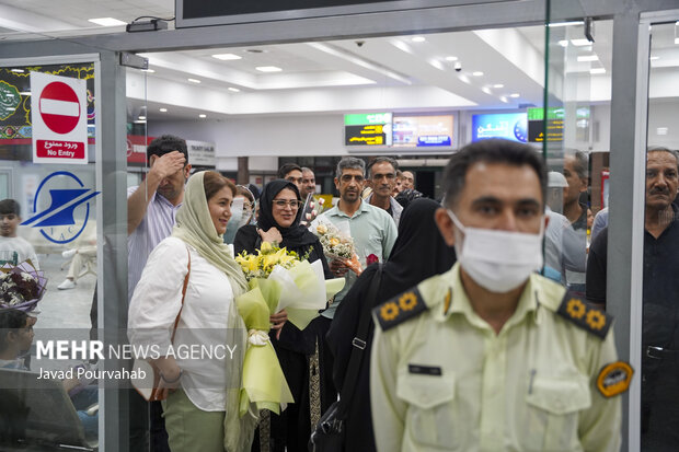 بازگشت اولین گروه پروازی زائران حج تمتع ۱۴۰۳