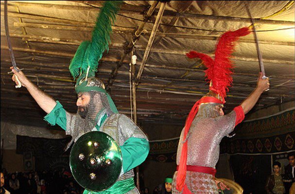 آیینهای عزاداری محرم در اردستان/مراسم شام غریبان خاص است