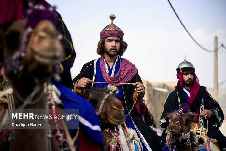 تعزیه «ورود نمادین کاروان امام حسین(ع) به کربلا» در فیروزان فلاورجان اصفهان 