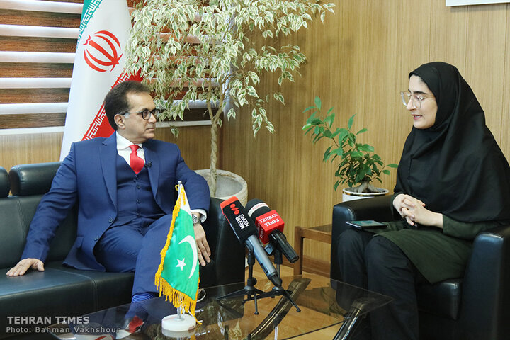 Pakistan's ambassador in Iran visits Tehran Times for talks, interview