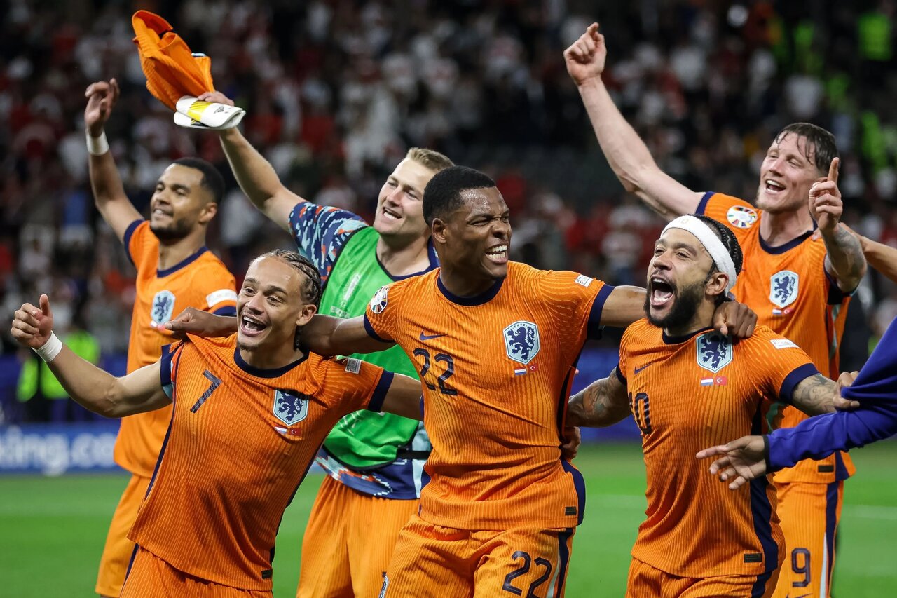 انگلیس - هلند؛ فینال«سه شیرها» در گرو پژمرده کردن لالههای نارنجی