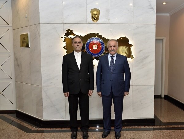 İran'ın Ankara Büyükelçisi, Hacımüftüoğlu ile görüştü
