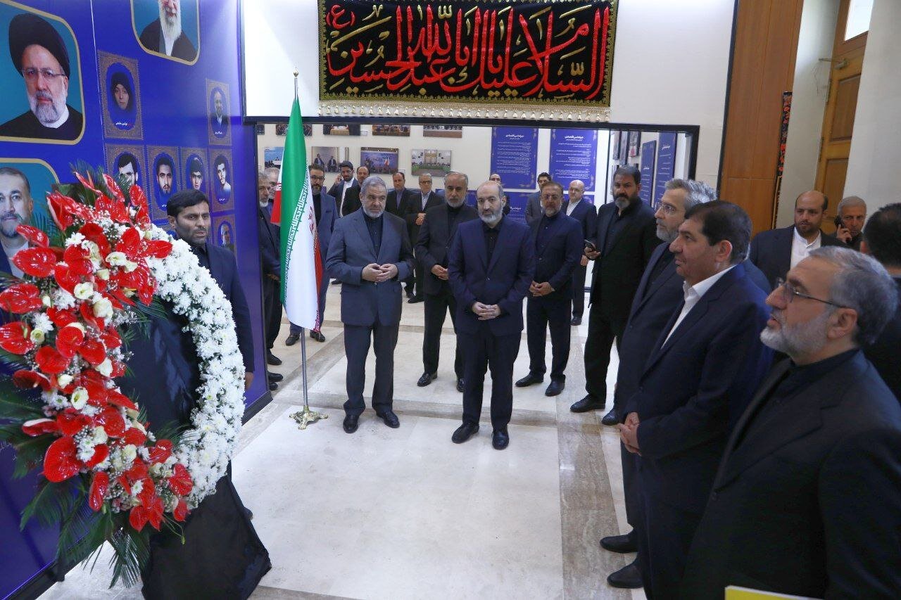 وزارة الخارجية الإيرانية تفتتح معرض 