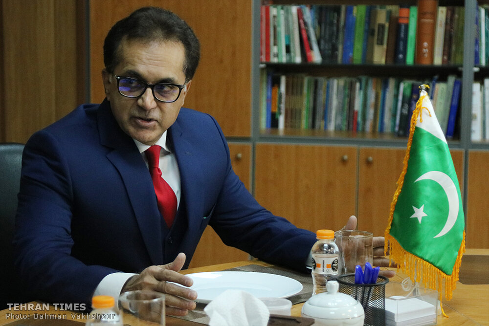 Pakistan'ın Tahran Büyükelçisi, Mehr'i ziyaret etti