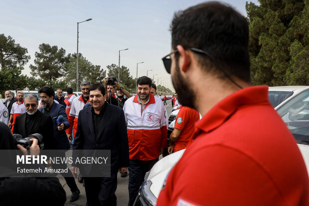 رونمایی از خودروهای جمعیت هلال احمر