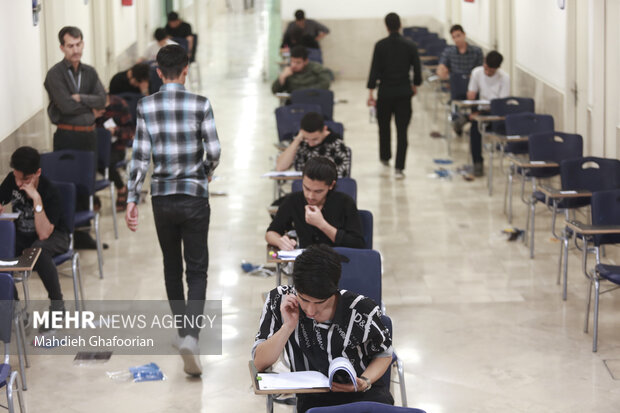 سرگردانی دنبالهدار کنکوریها سرگردانی دنبالهدار کنکوریها