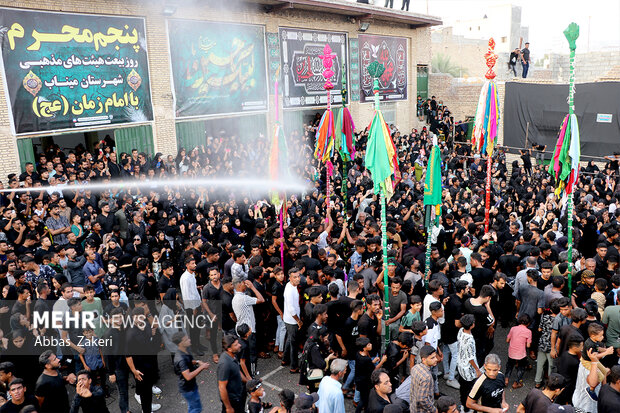 علمگردانی در میناب؛ آئینی کهن با قدمتی ۴۰۰ ساله