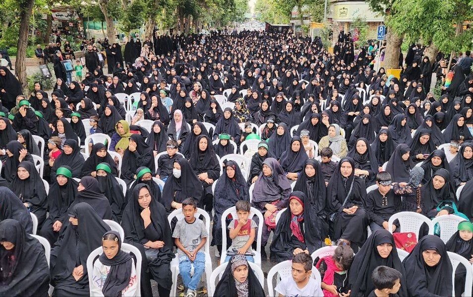تجمع بانوان حسینی در بجنورد برگزار شد