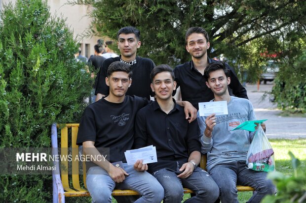 کنکور سراسری در زنجان