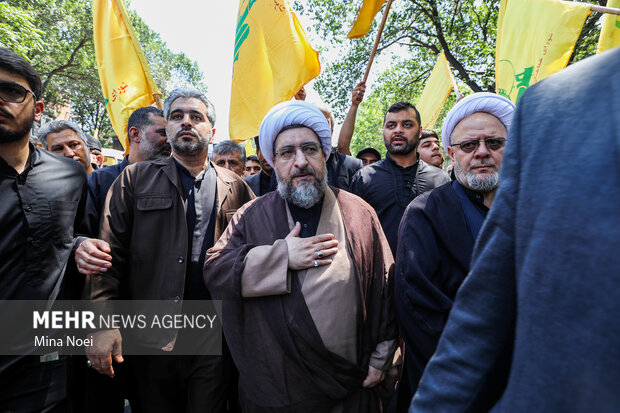 معارفه امام جمعه تبریز با برگزاری استقبال مردمی