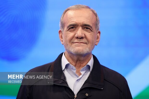 Pezeşkiyan'dan Milli Voleyboll Takımı'na tebrik mesajı Pezeşkiyan'dan Milli Voleyboll Takımı'na tebrik mesajı