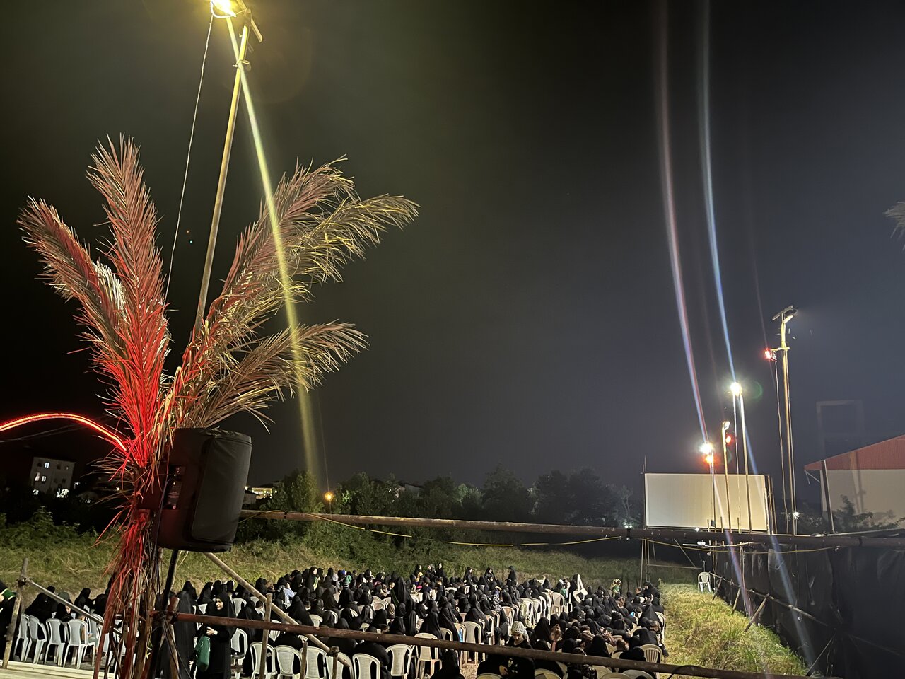 روایتی از ضیافت ۲۰۰۰ نفری خادمین الحسینی ها در فومن