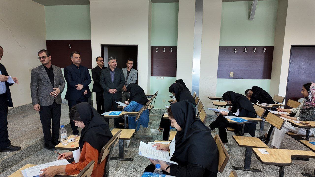 بازدید استاندار کردستان از حوزه برگزاری آزمون سراسری ۱۴۰۳