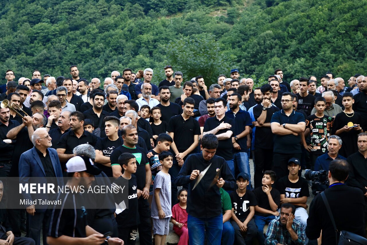 علمبندان در گلستان؛ آیینی که عشق و هویت را برافراشته نگه میدارد