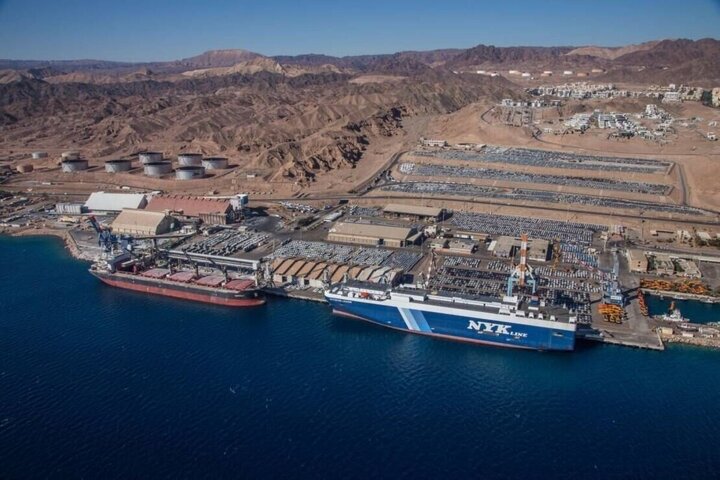 Several blasts hit Eilat Port