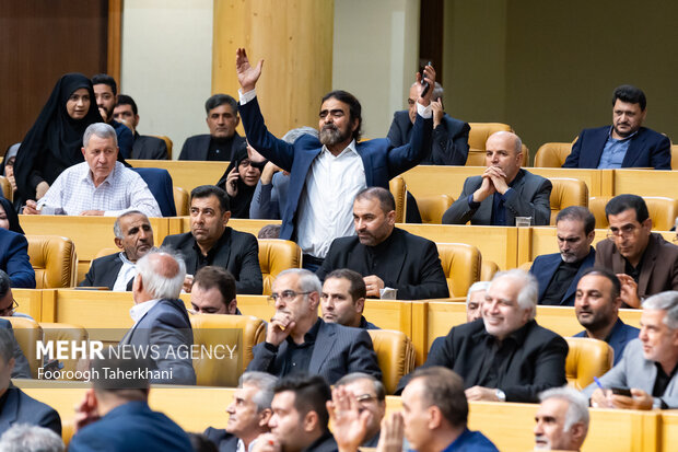 نشست نمایندگان ادوار و دوره دوازدهم مجلس با رئیس جمهور منتخب