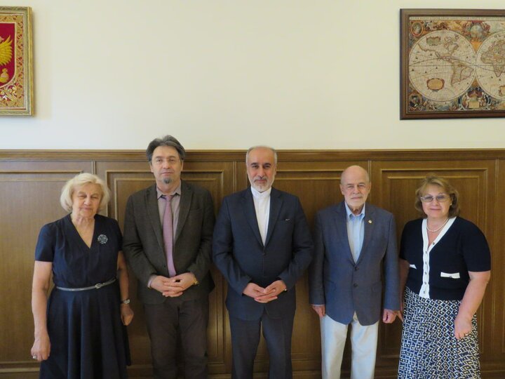 کنعانی از انستیتو شرقشناسی آکادمی ملی علوم روسیه بازدید کرد