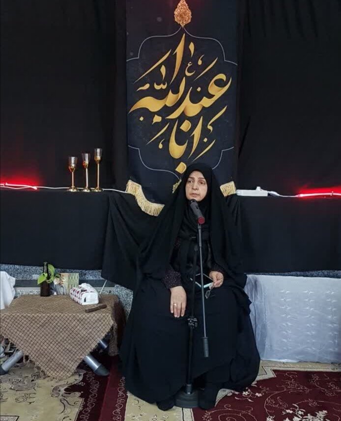 نغمه های عاشورایی در هیئت بانوان الزهرا(س)/گام هایی زینب وار