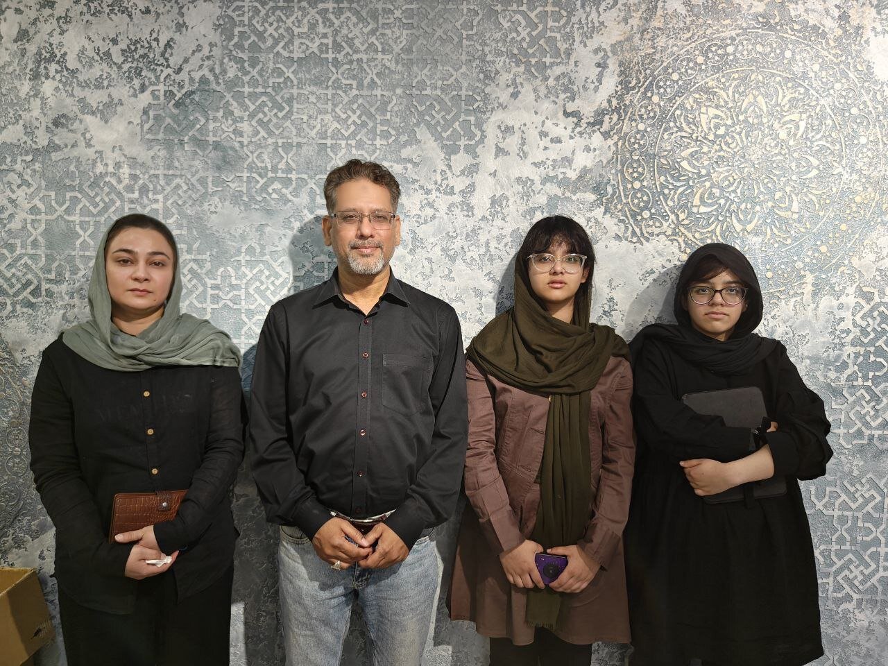 زرد،سیاه و سفید درهیات «امت»/ اینجا به زبان جهانی روضه میخوانند
