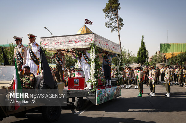 تشییع پیکر شهید گمنام در دانشگاه افسری امام علی (ع) 15