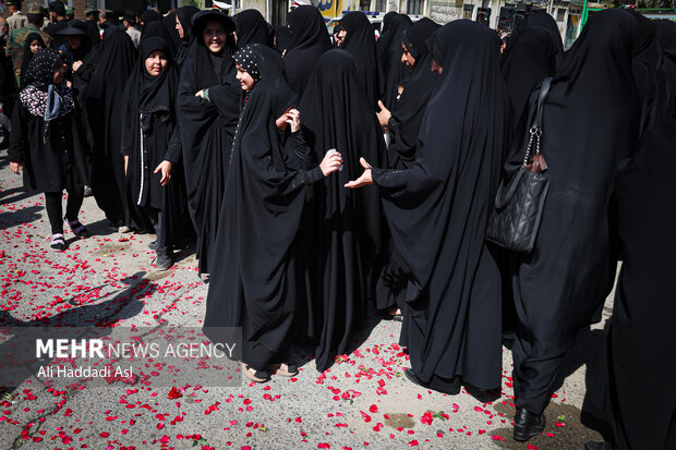 تشییع پیکر شهید گمنام در دانشگاه افسری امام علی(ع)