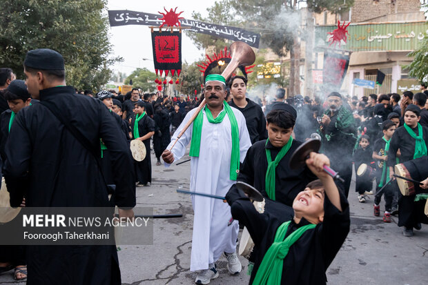 کاروان نمادین امام حسین (ع) در نوش آباد