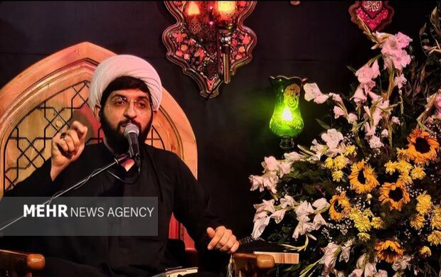 امام حسین علیه‌السلام بزرگترین نشانه الهی برای شناخت راه خدا است