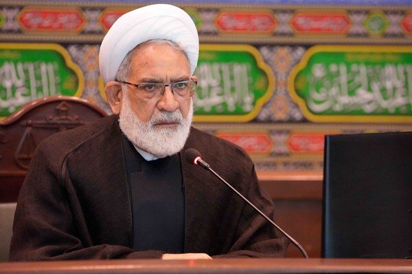 شہید قاسم سلیمانی کی چھٹی برسی: مصلائے امام خمینی میں حکام اور عوام کی بھرپور شرکت+تصاویر، ویڈیوز