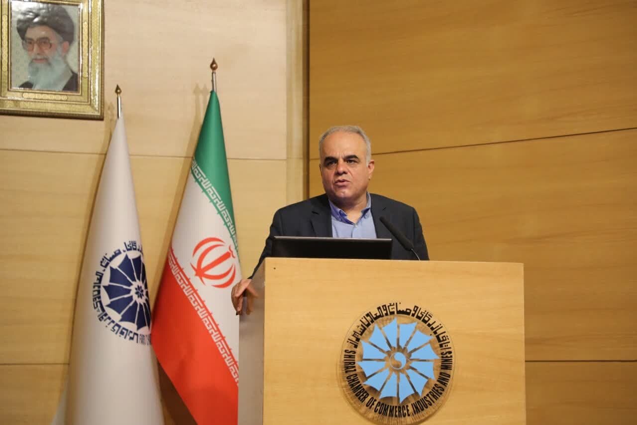 قانون تامین مالی تولید به فعالان اقتصادی و بخش تولید کمک میکند