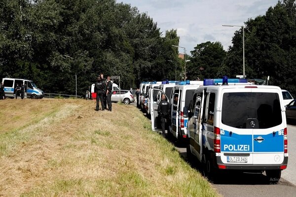 Man kills himself, two others in Germany's Baden-Wuerttemberg